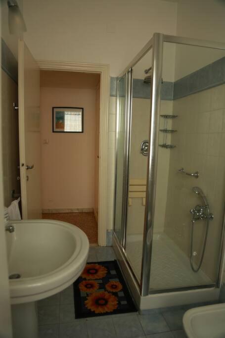 San Peter'S Heaven'S Door Apartment Rome Bagian luar foto